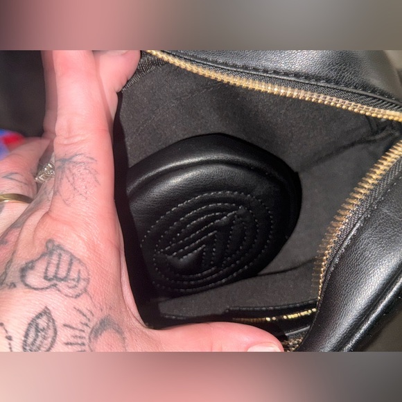 Valentino Orlandi Black Quilted Crossbody Bag with Gold Accents and EXTRA POUCH - Picture 11 of 11